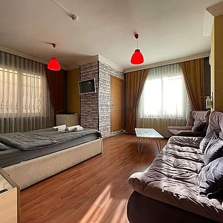 מלון Artura 5*