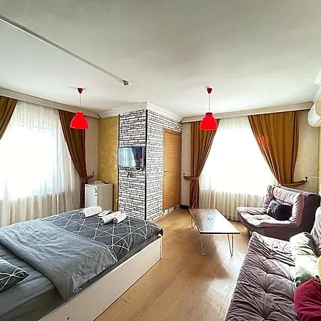 Hotel Artura 5*