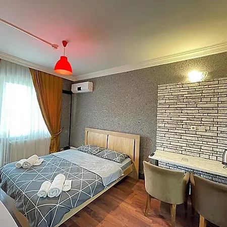 מלון Artura 5*